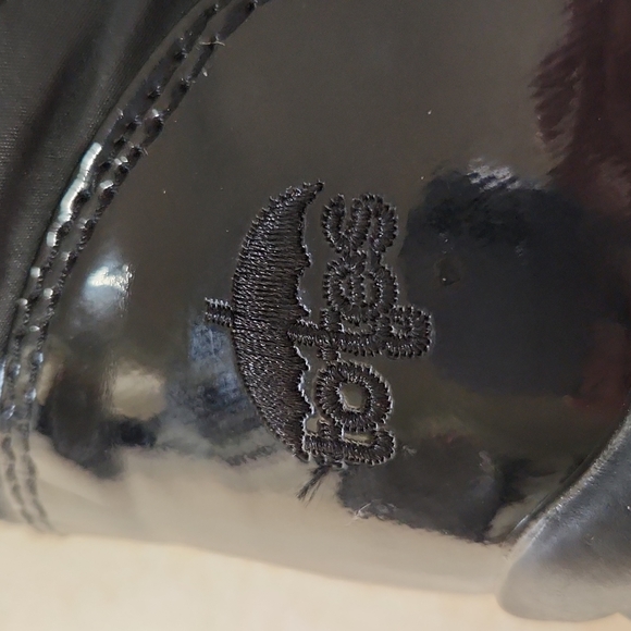 New Girls Totes Waterproof 2 Buckle Style Winter Boots Faux Fur Size 1 - Picture 7 of 12